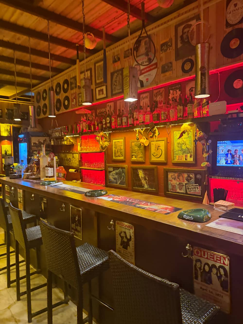 Bezirgan Pub