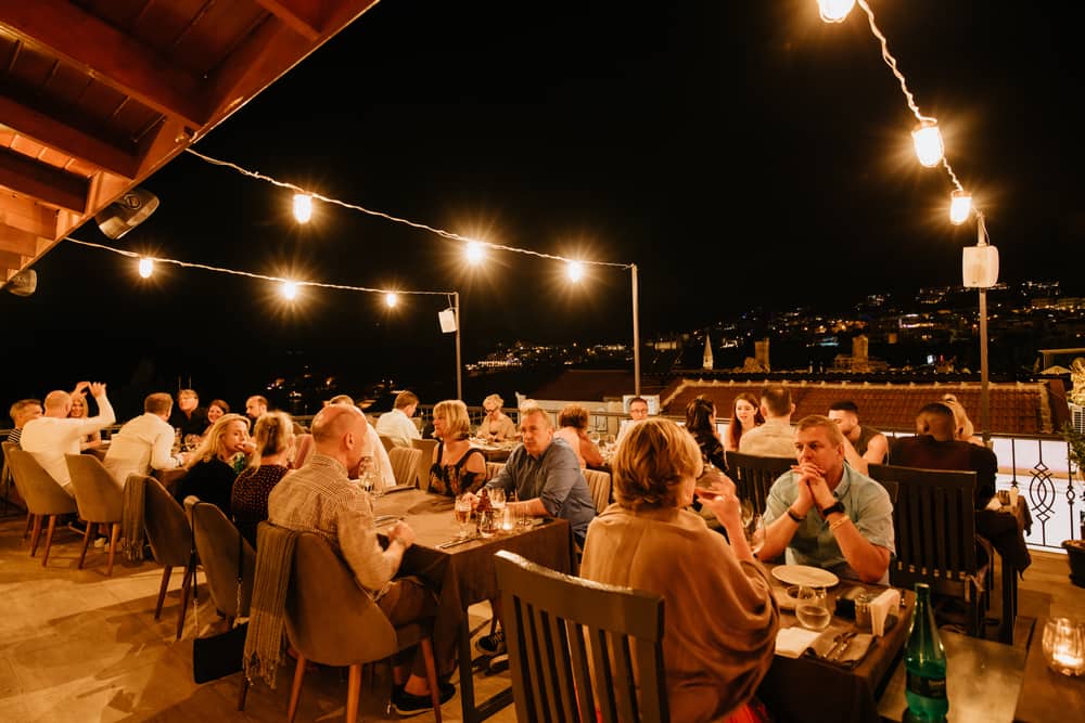 Chameleon Restaurant & Bar