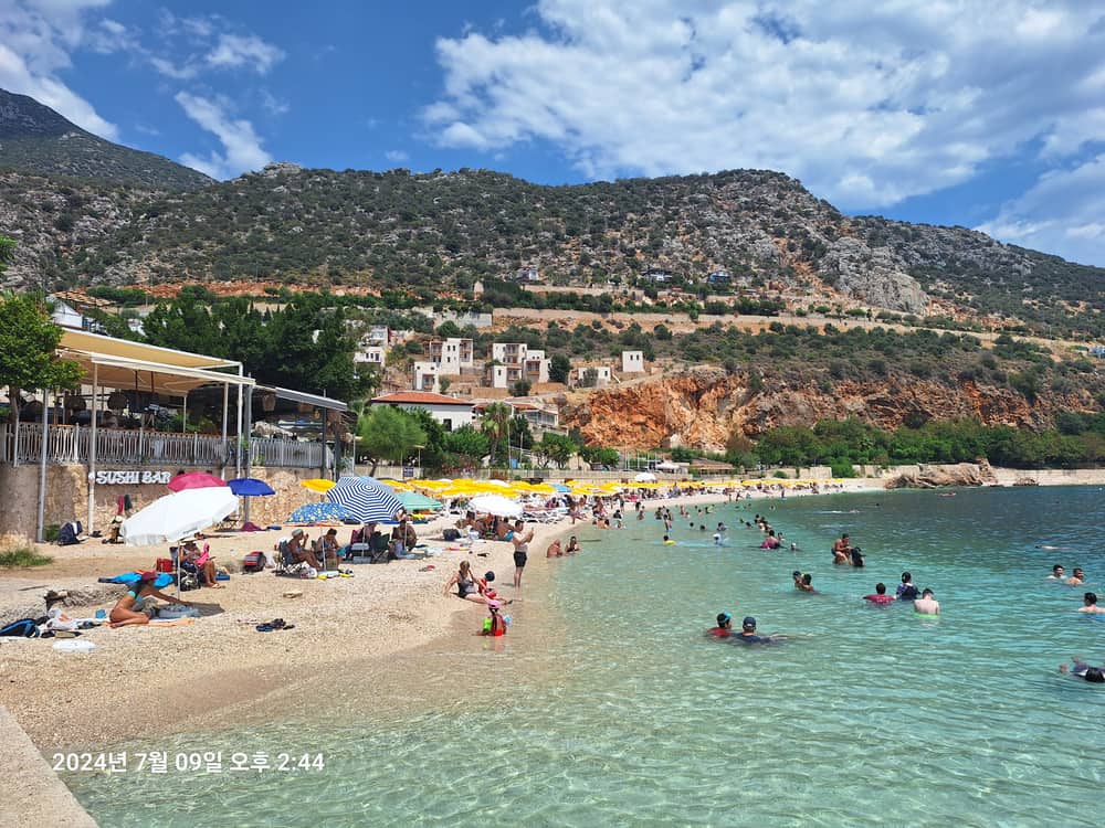 Kalkan Halk Plajı