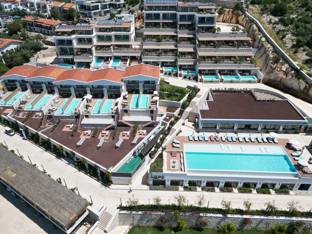 Lures Hotel & Beach Club