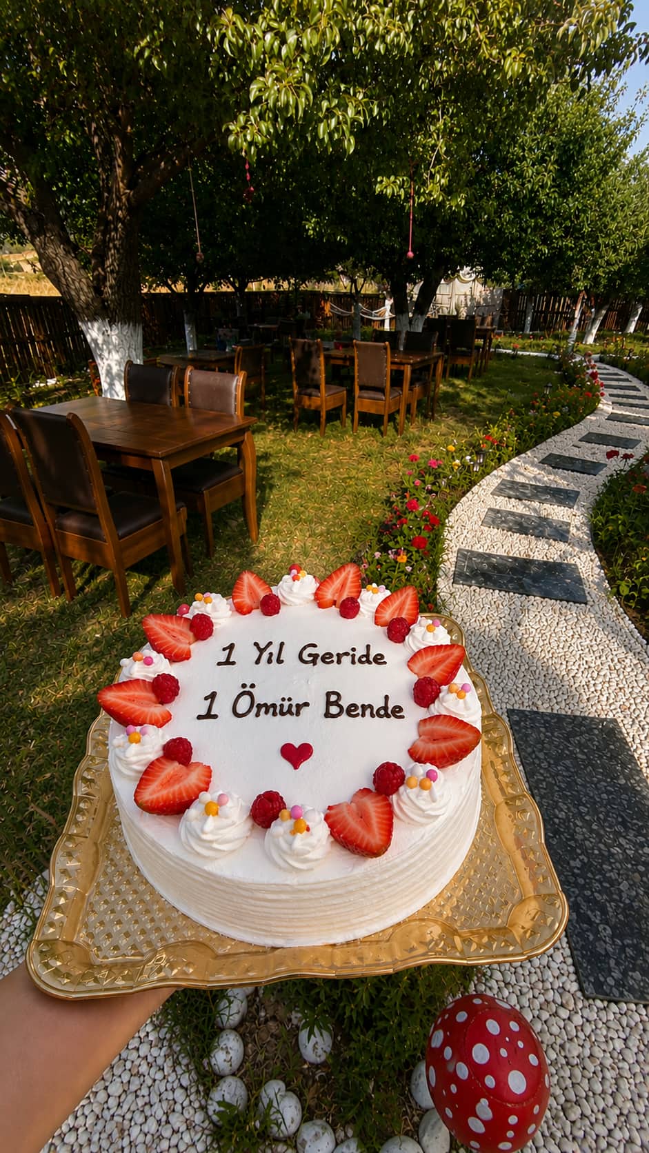 Luzz cafe bahçe