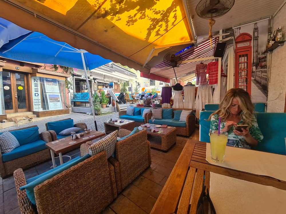 Merkez Bar