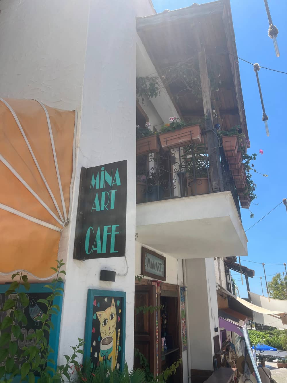 MİNAART CAFE