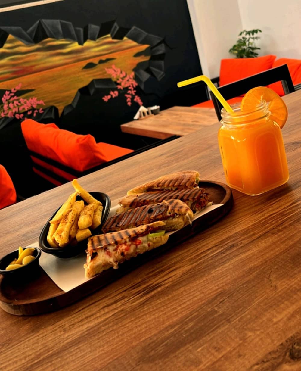 Sarnıç FastFood & Cafe ambiyans