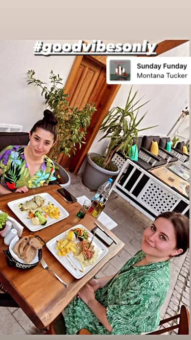 Shade Lounge and Kitchen ambiyans