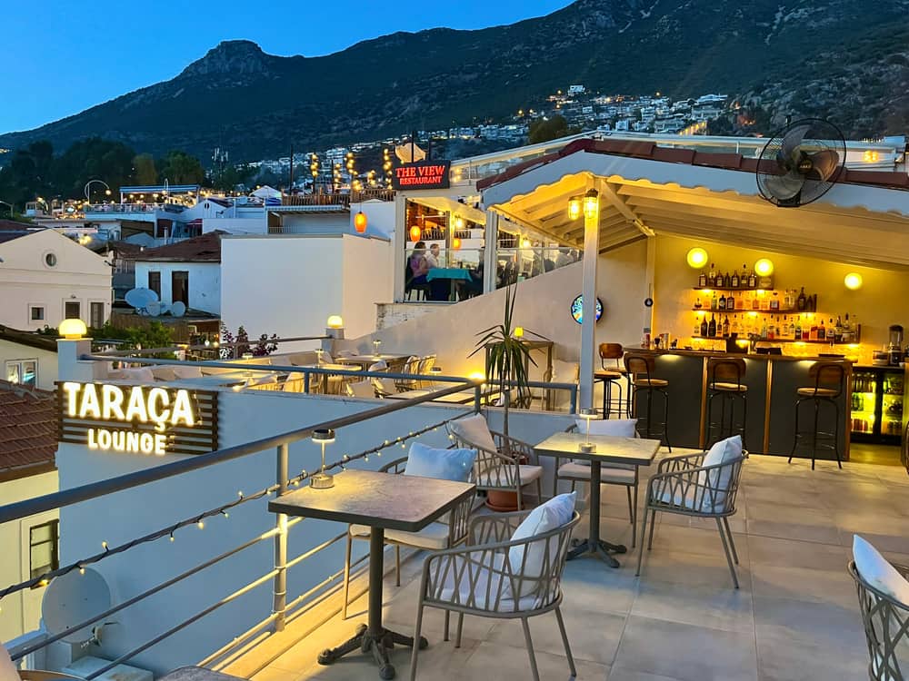 Taraça Lounge & Kitchen