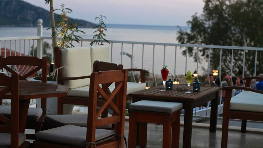 The Fountain Terrace Bar