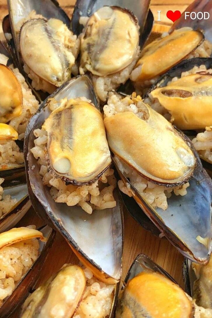Street Munch midye dolma