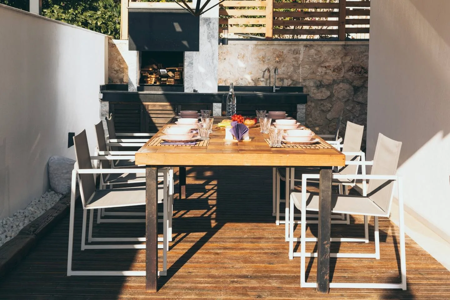Açık hava yemek terası, 8 kişilik yemek takımı
